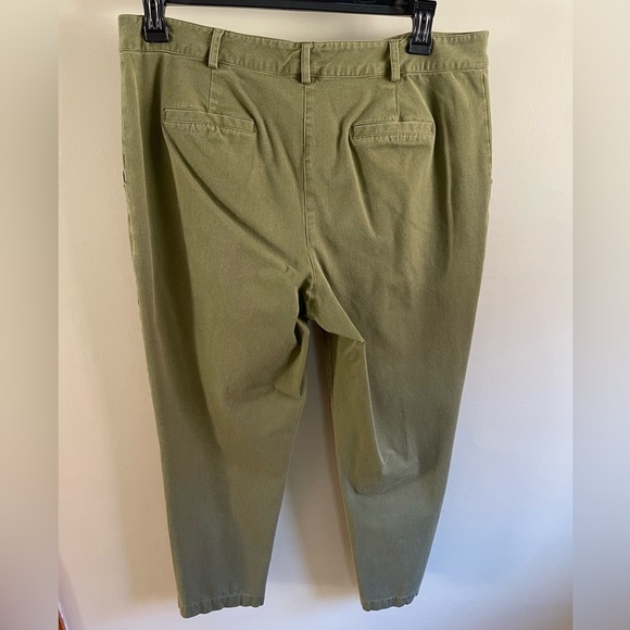 IMNYC Isaac Mizrahi green ankle khaki pants size 16 - Picture 3 of 5